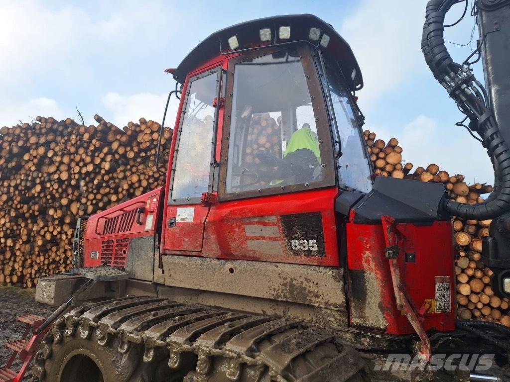 Komatsu 835 Forwarders