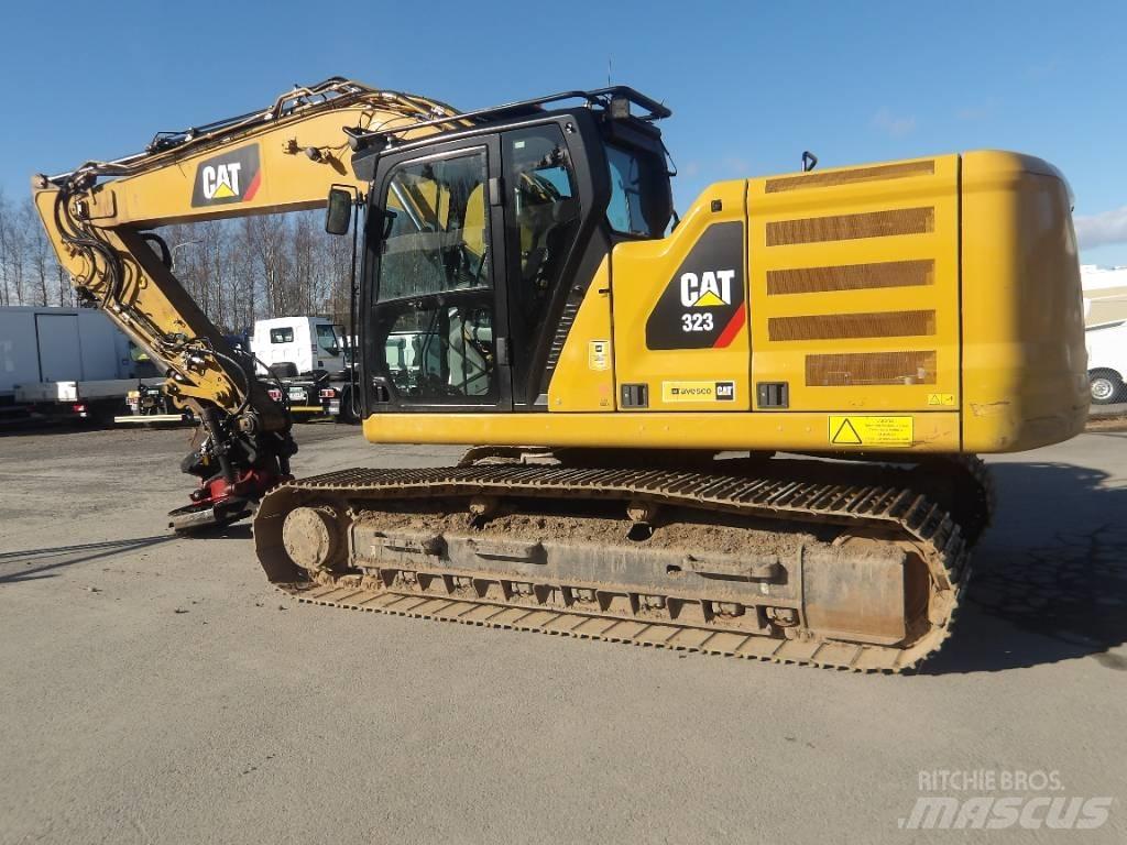 CAT 323 Crawler excavators