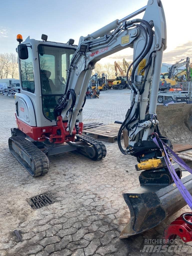 Takeuchi TB 225 Mini excavators < 7t (Mini diggers)