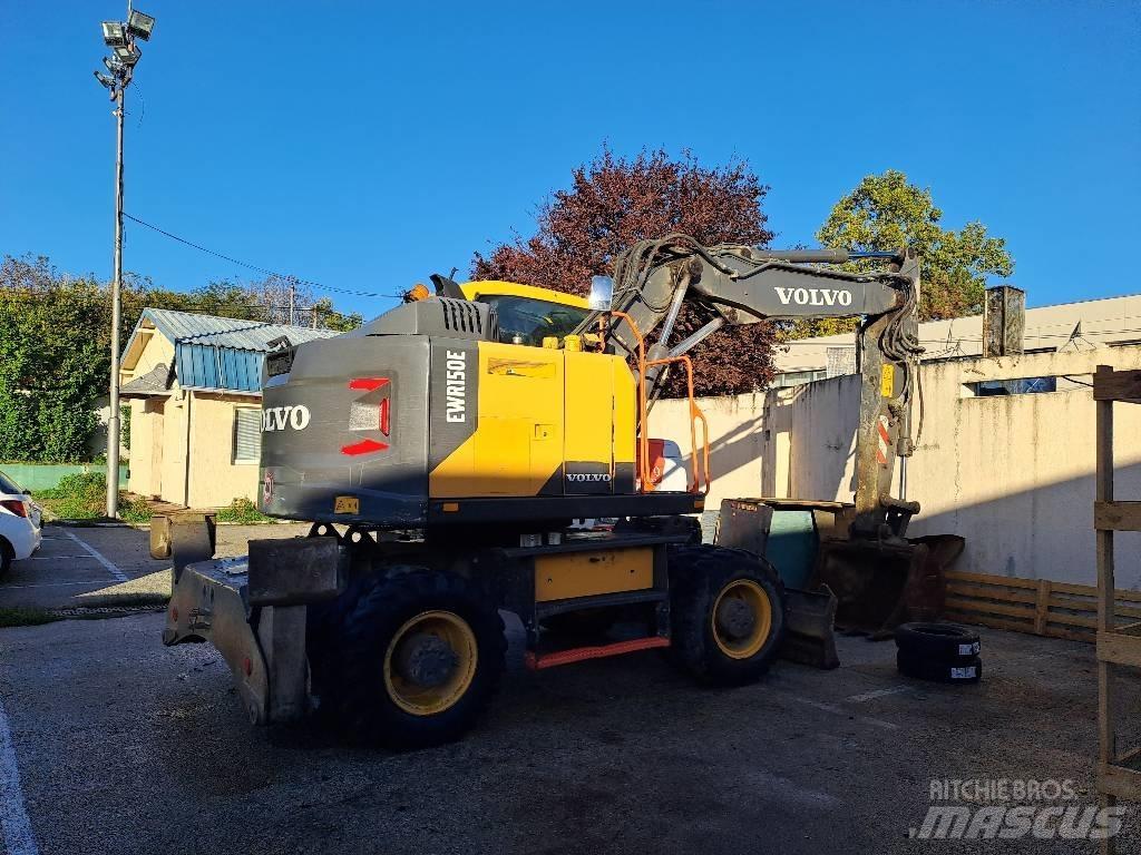Volvo EWR150E Wheeled excavators
