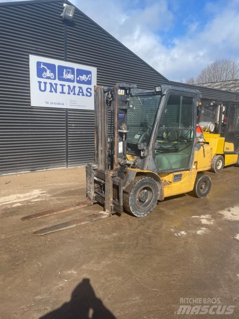 CAT GP 30 LPG trucks