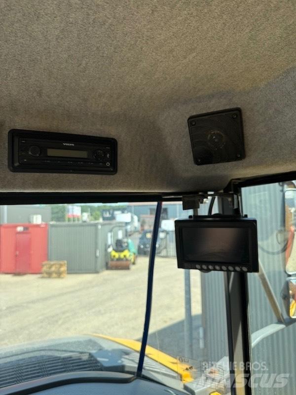 Volvo A 25 G Articulated Haulers