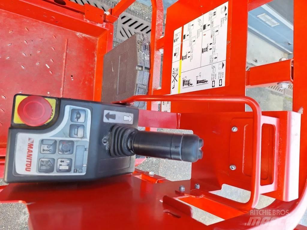 Manitou 100SEC Scissor lifts