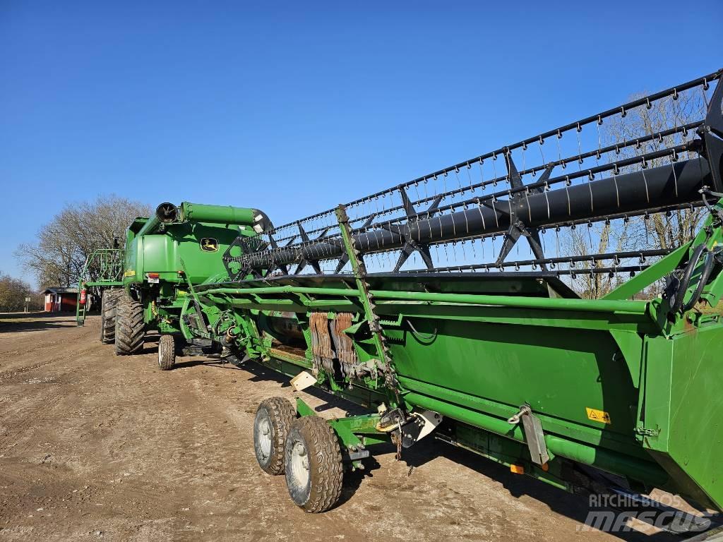 John Deere 630PF Combine harvester heads