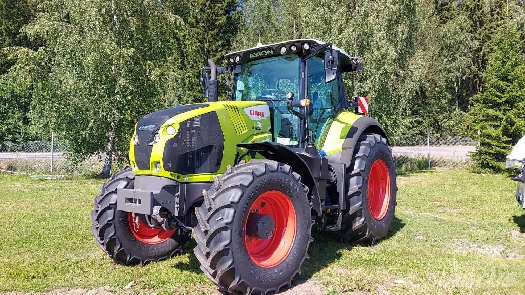 CLAAS Axion 810 Tractors
