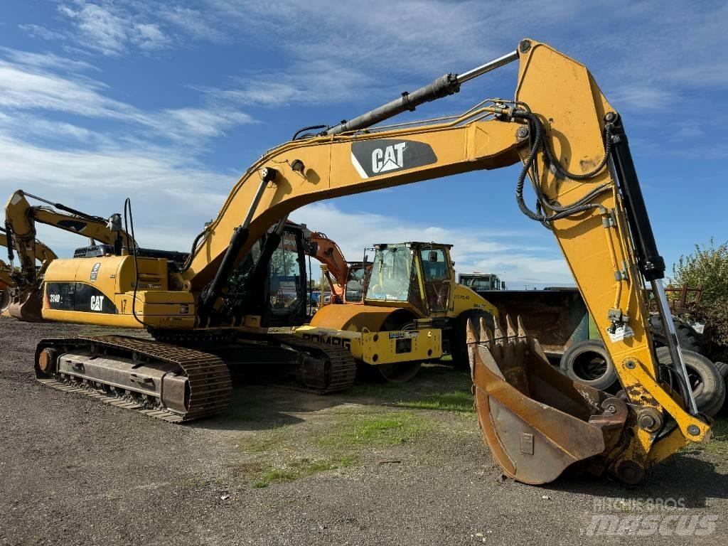 CAT 324 D L Crawler excavators