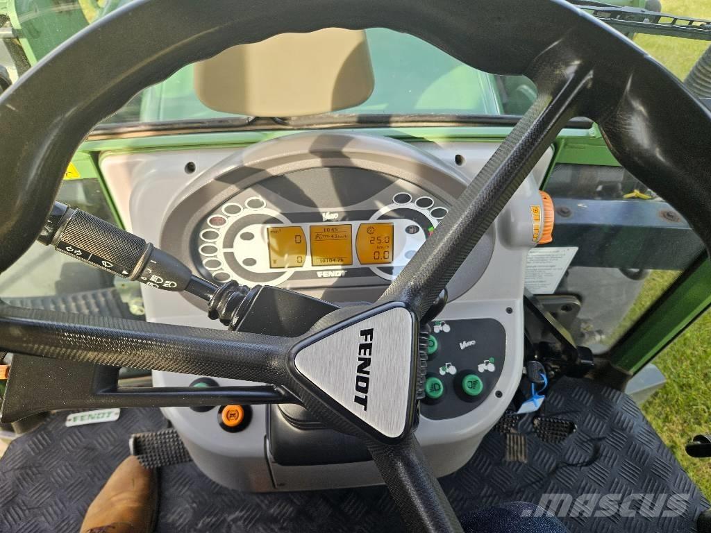 Fendt 211 Vario Tractors