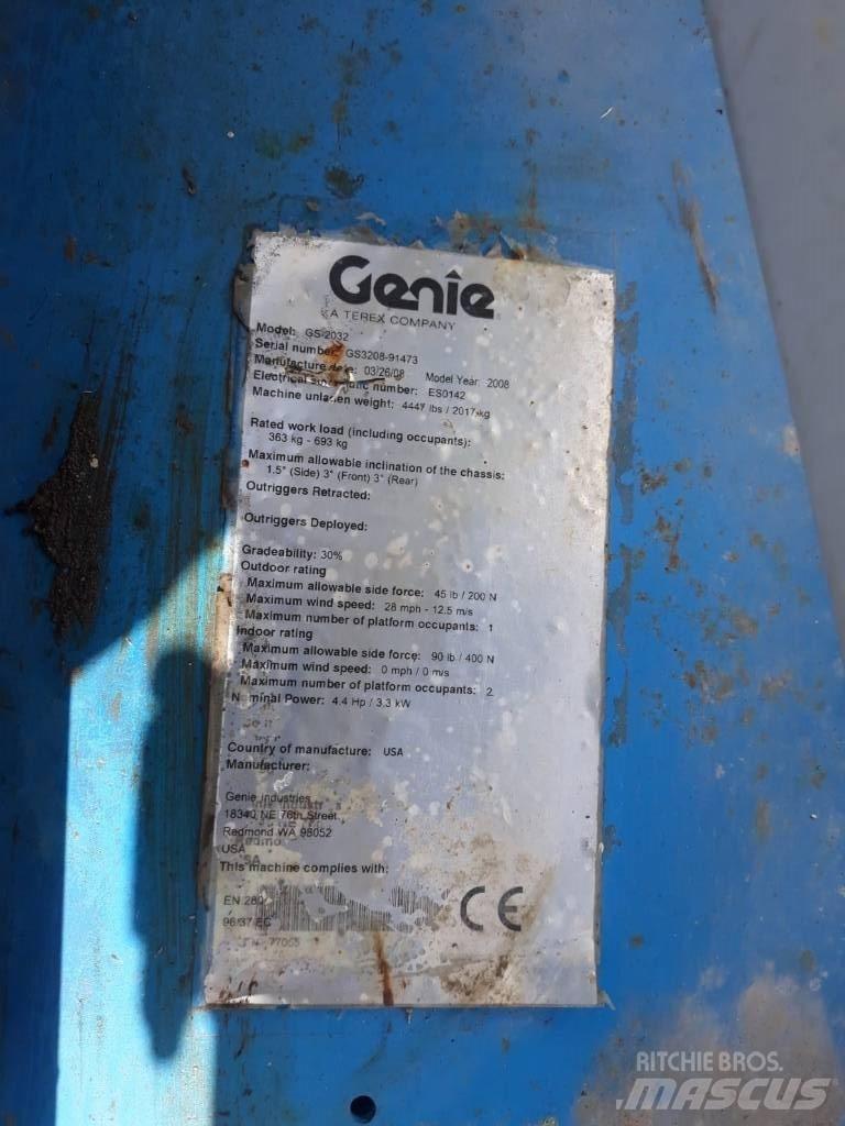 Genie 2032 Scissor lifts