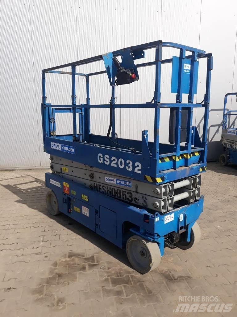 Genie 2032 Scissor lifts