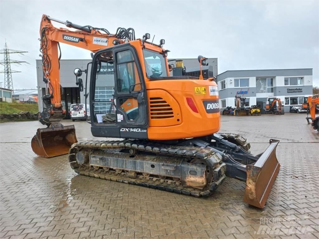 Develon DX140LCR-5 Crawler excavators