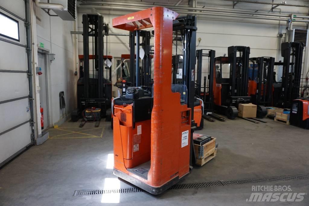 Toyota SSE160 Self propelled stackers