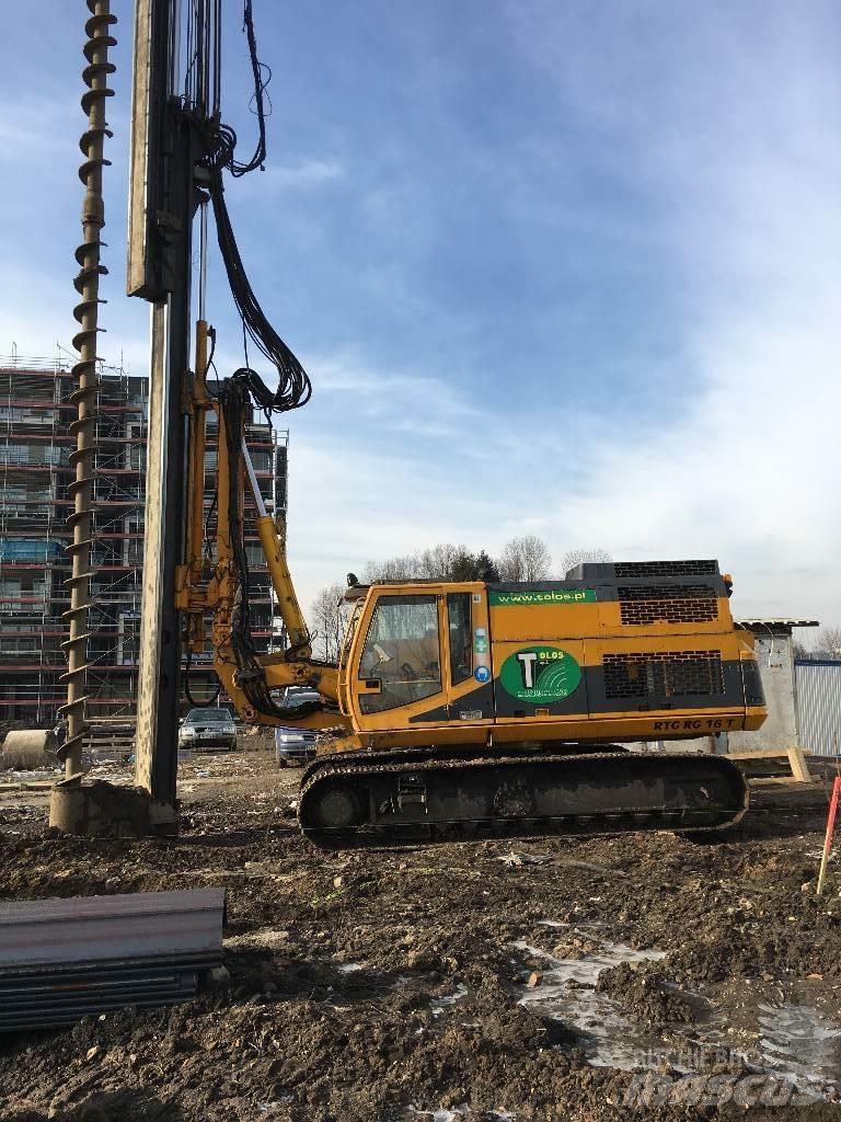 Bauer RTG 16 T Vibratory pile drivers