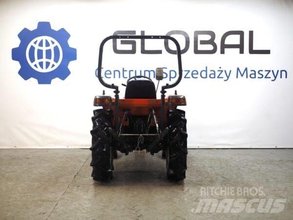 Hinomoto NX220 Compact tractors