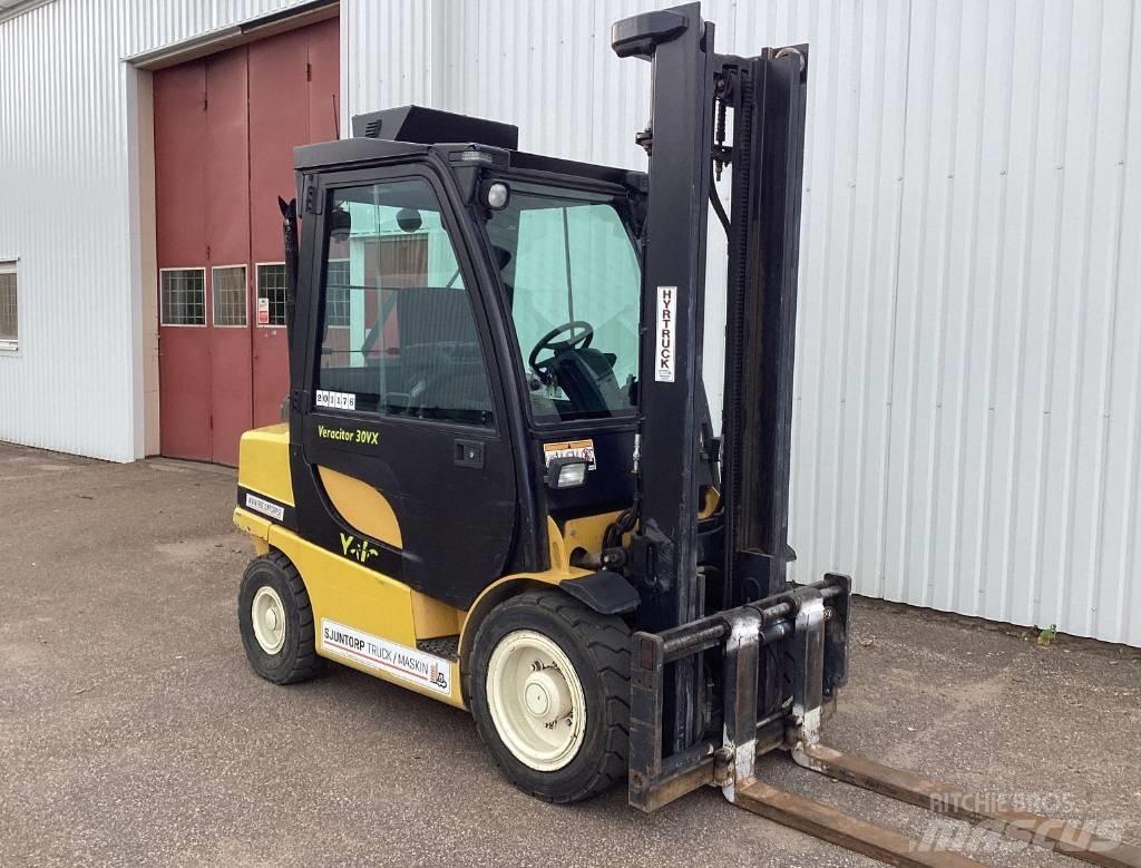 Yale GDP30VX Diesel trucks