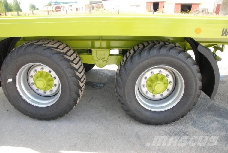 Conow BTW Bale trailers