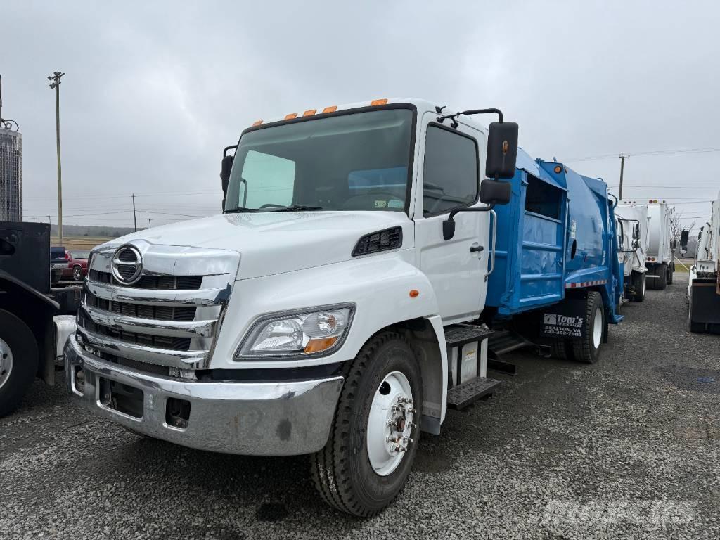 Hino 268 Waste trucks