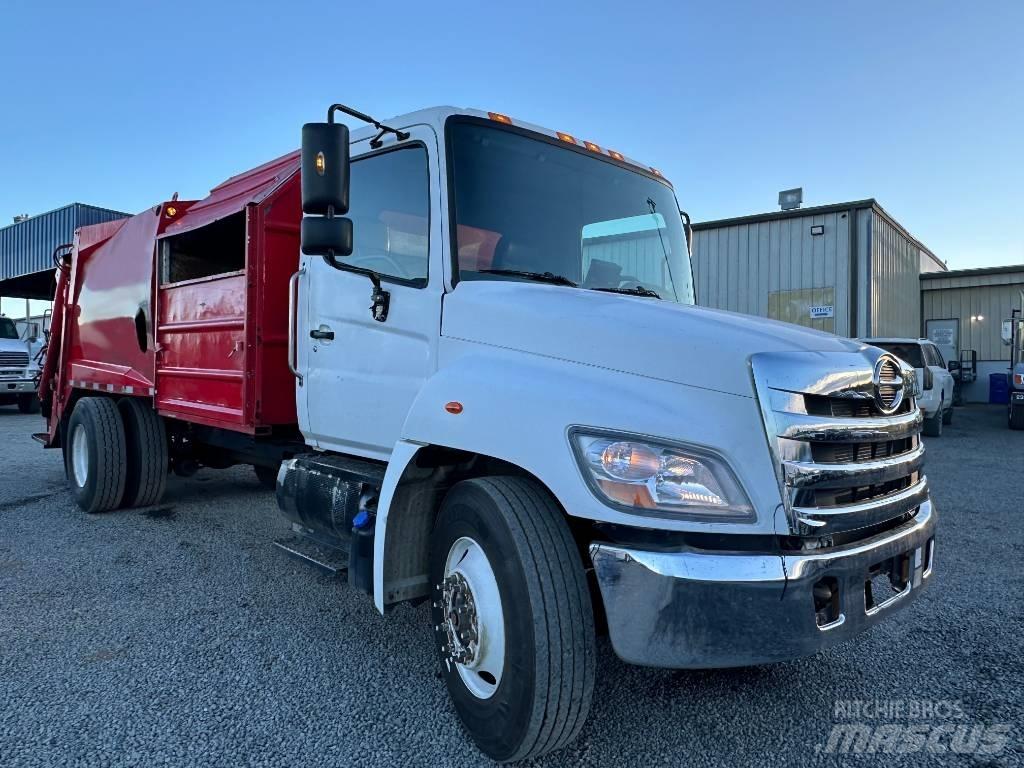 Hino 268 Waste trucks