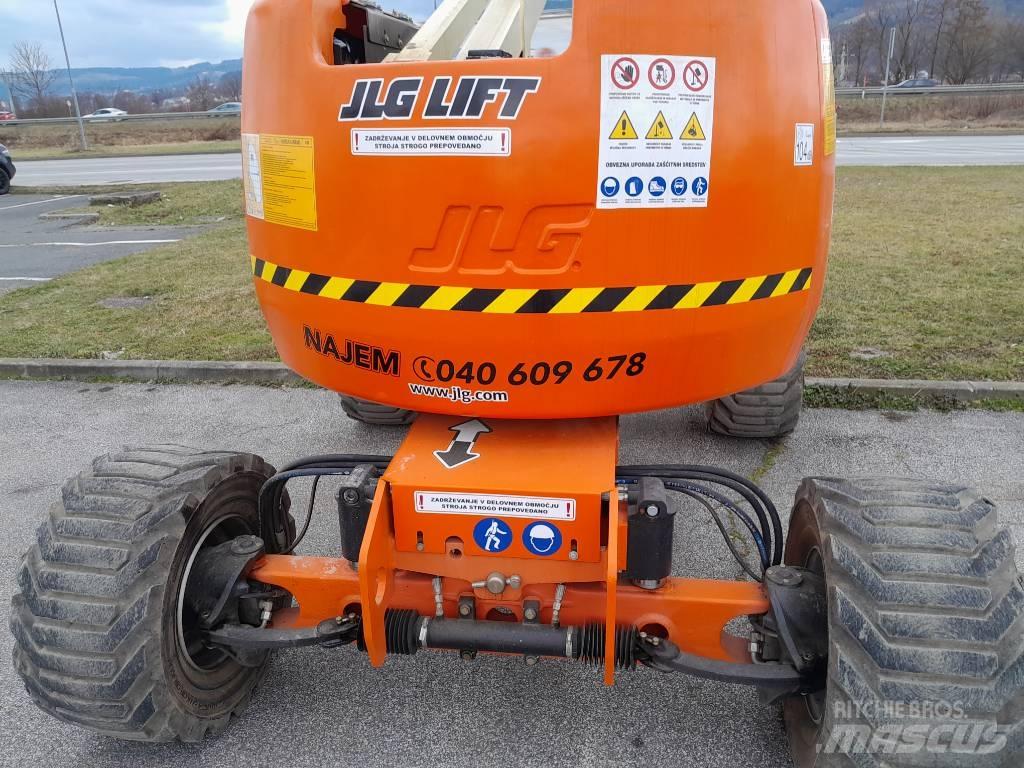 JLG 510 AJ Compact self-propelled boom lifts