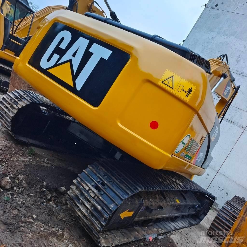CAT 323 D Crawler excavators