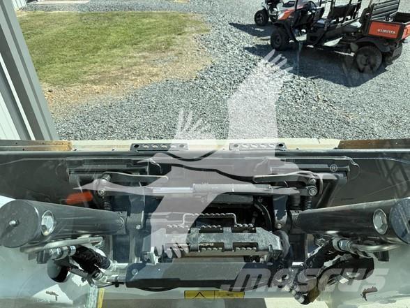 Bobcat T62 Skid steer loaders