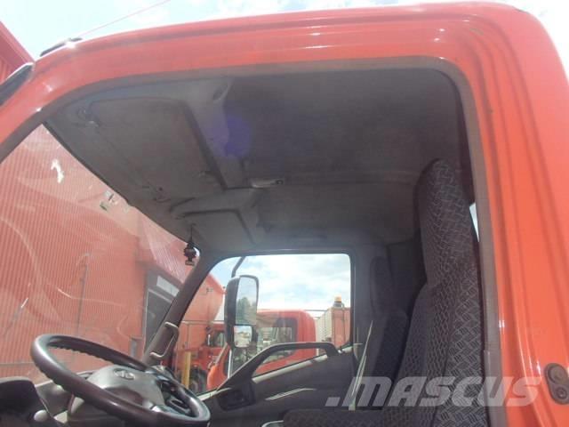 Hino 195 Chassis Cab trucks