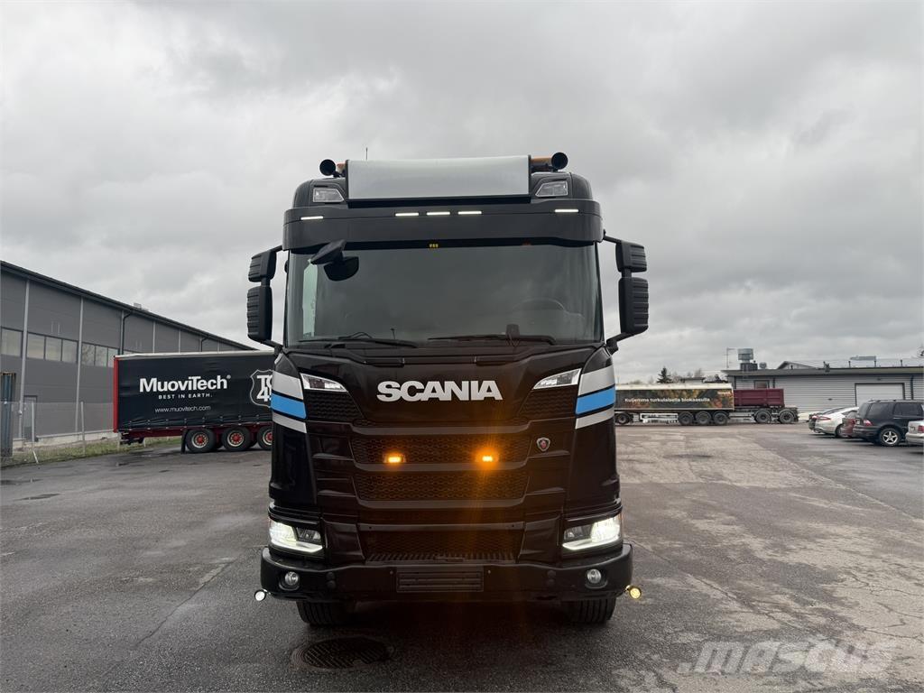 Scania R500 XT 8X4 Tipper trucks