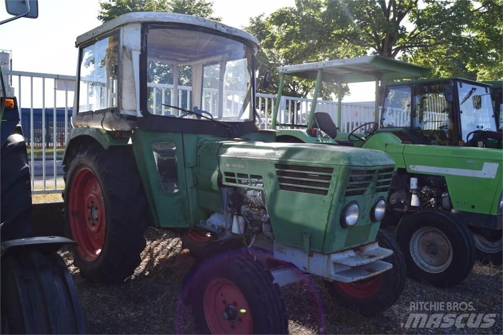 Deutz-Fahr D4006 Tractors