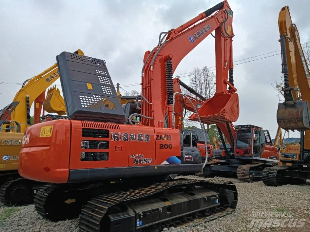 Hitachi ZX 200 Crawler excavators