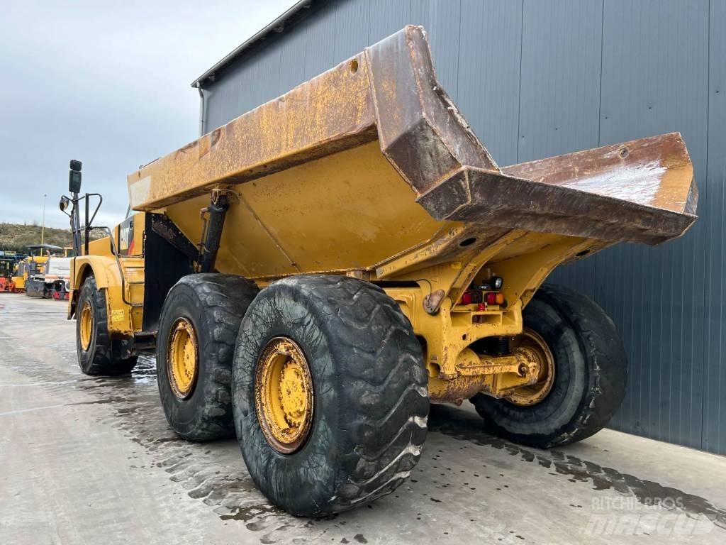 CAT 735B Articulated Haulers