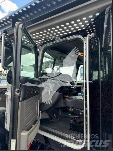 Peterbilt 389 Other