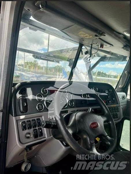 Peterbilt 389 Other