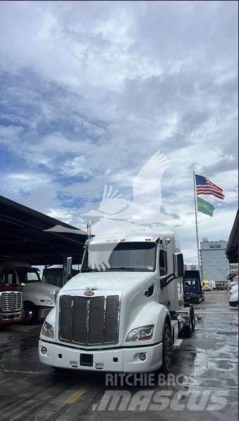 Peterbilt 579 Prime Movers