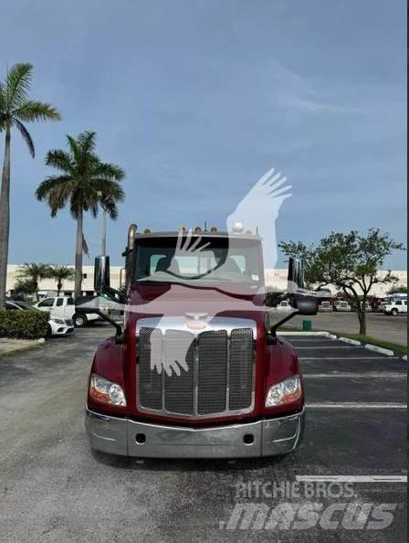 Peterbilt 579 Prime Movers