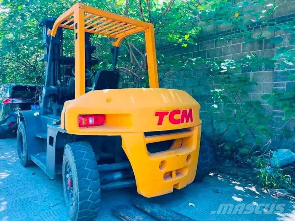 TCM FD 50 Diesel trucks