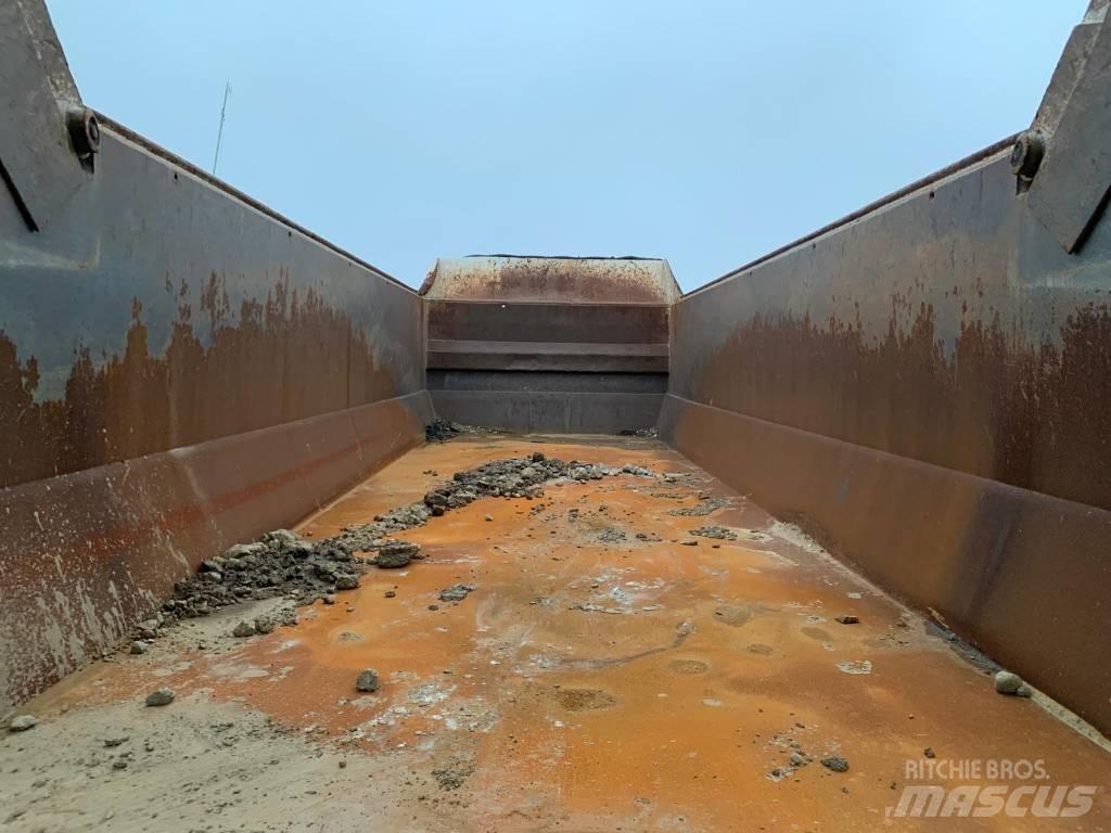 Volvo FMX 540 10x6 Tipper trucks