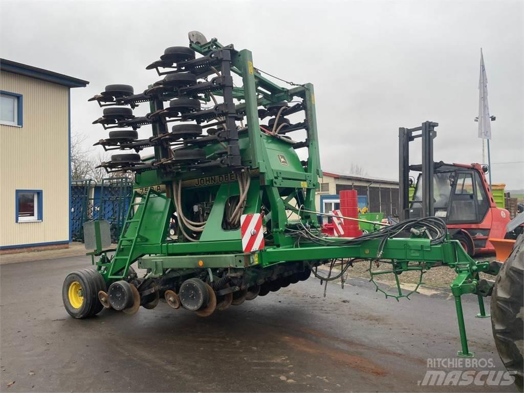 John Deere 750A 6m Sowing machines