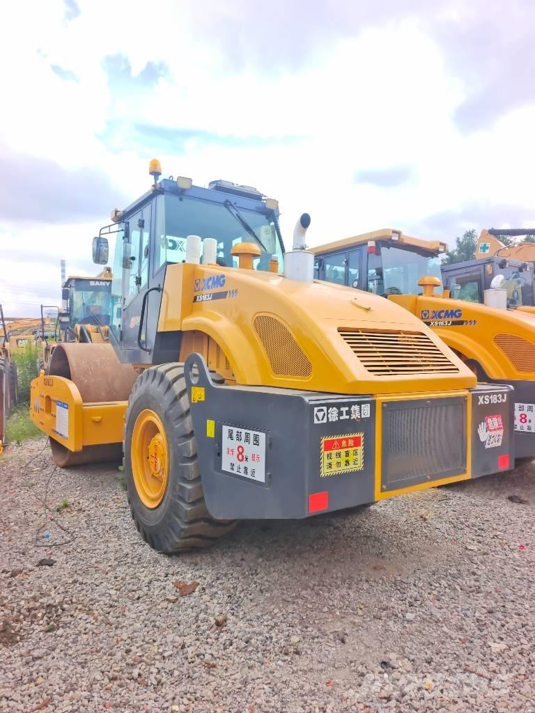 XCMG XS183J Single drum rollers