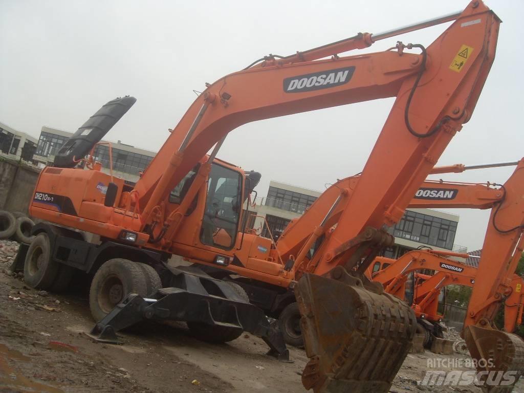 Doosan DH 150 W-7 Wheeled excavators