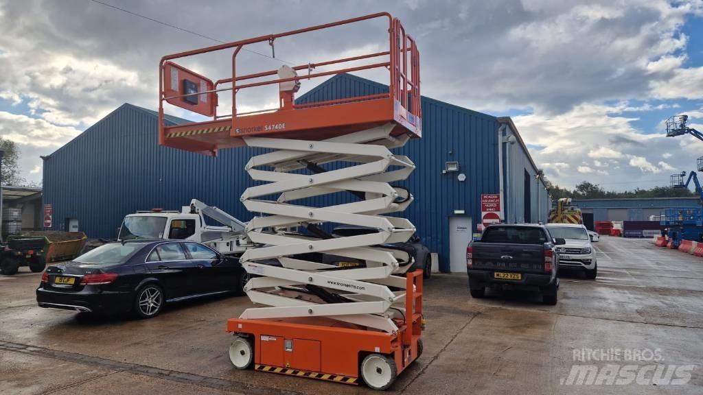 Snorkel S4740E Scissor lifts