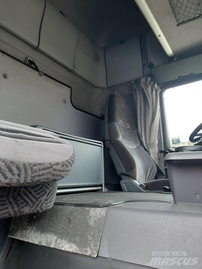Scania R 124 Curtain sider trucks