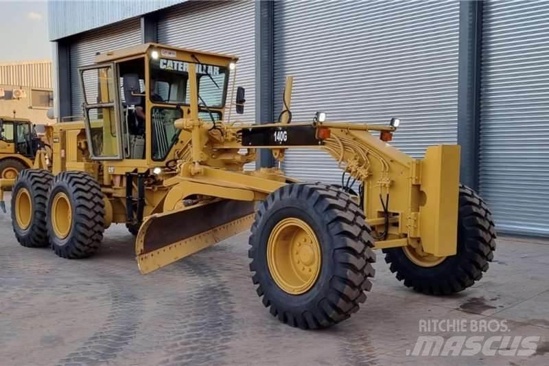 CAT  140G Graders