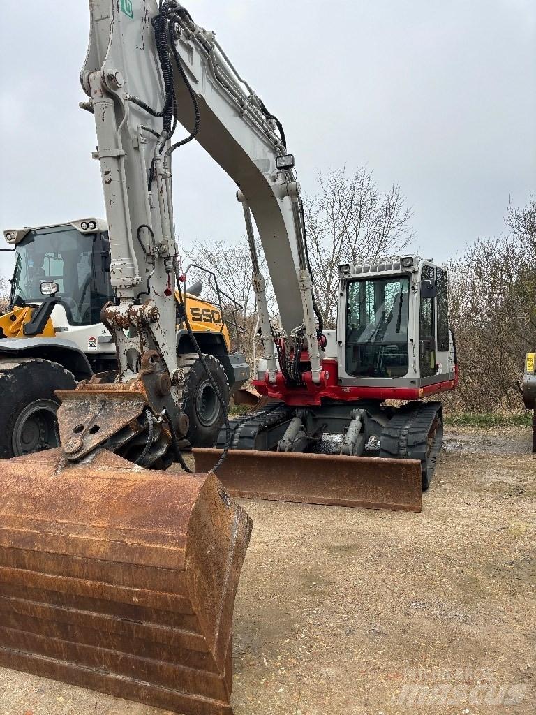 Takeuchi 1140 Crawler excavators