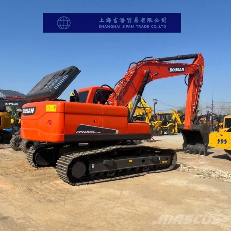 Doosan DX 225 Crawler excavators