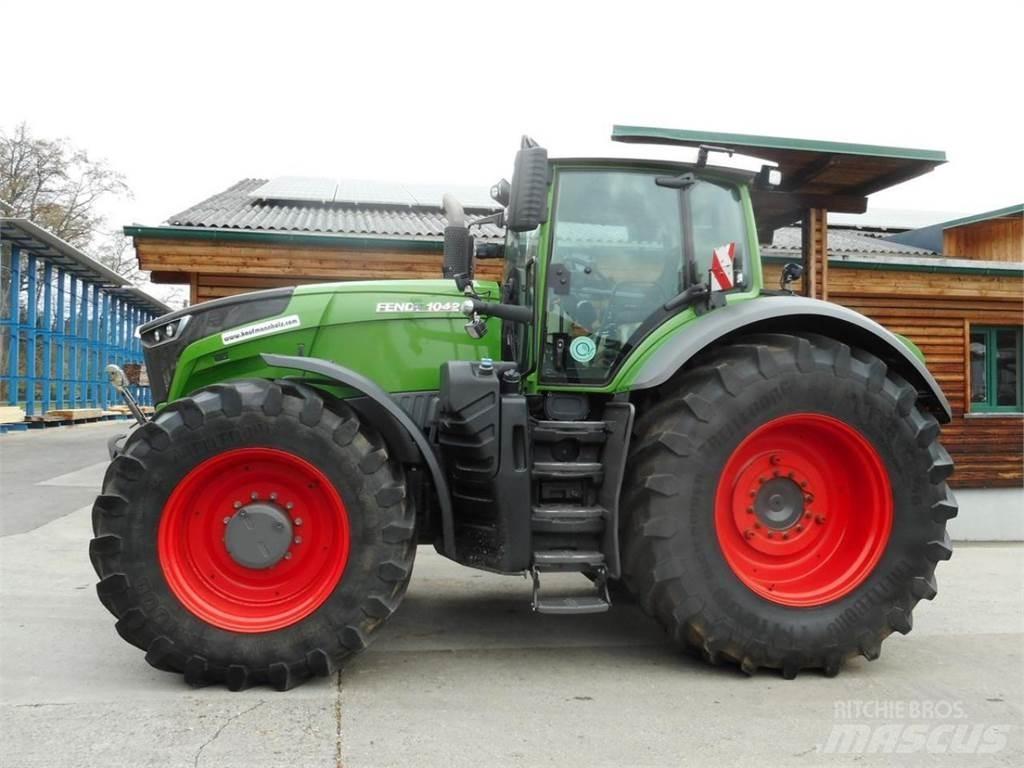 Fendt 1042 vario Tractors