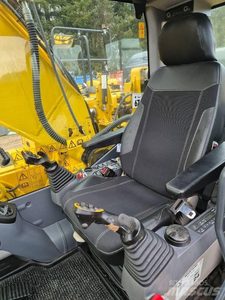 Komatsu PC210 LC-11 Crawler excavators