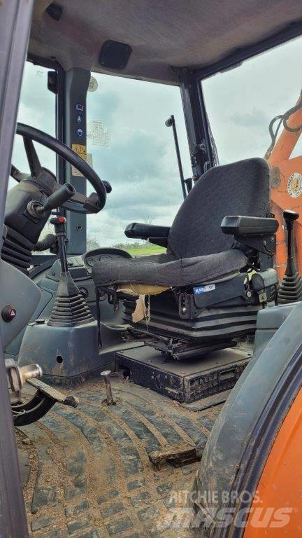 Fiat-Hitachi FB 100 Backhoe