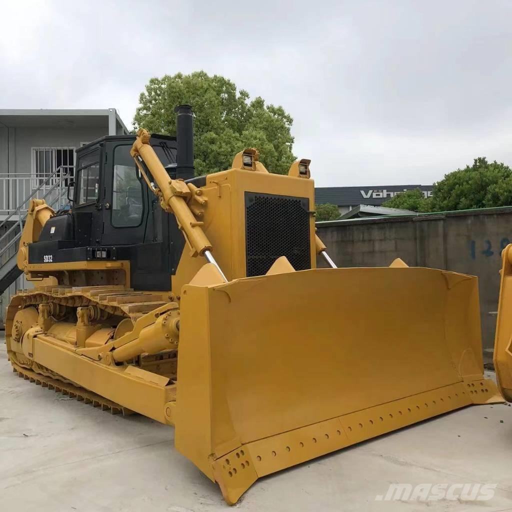Shantui SD 32 D Crawler dozers