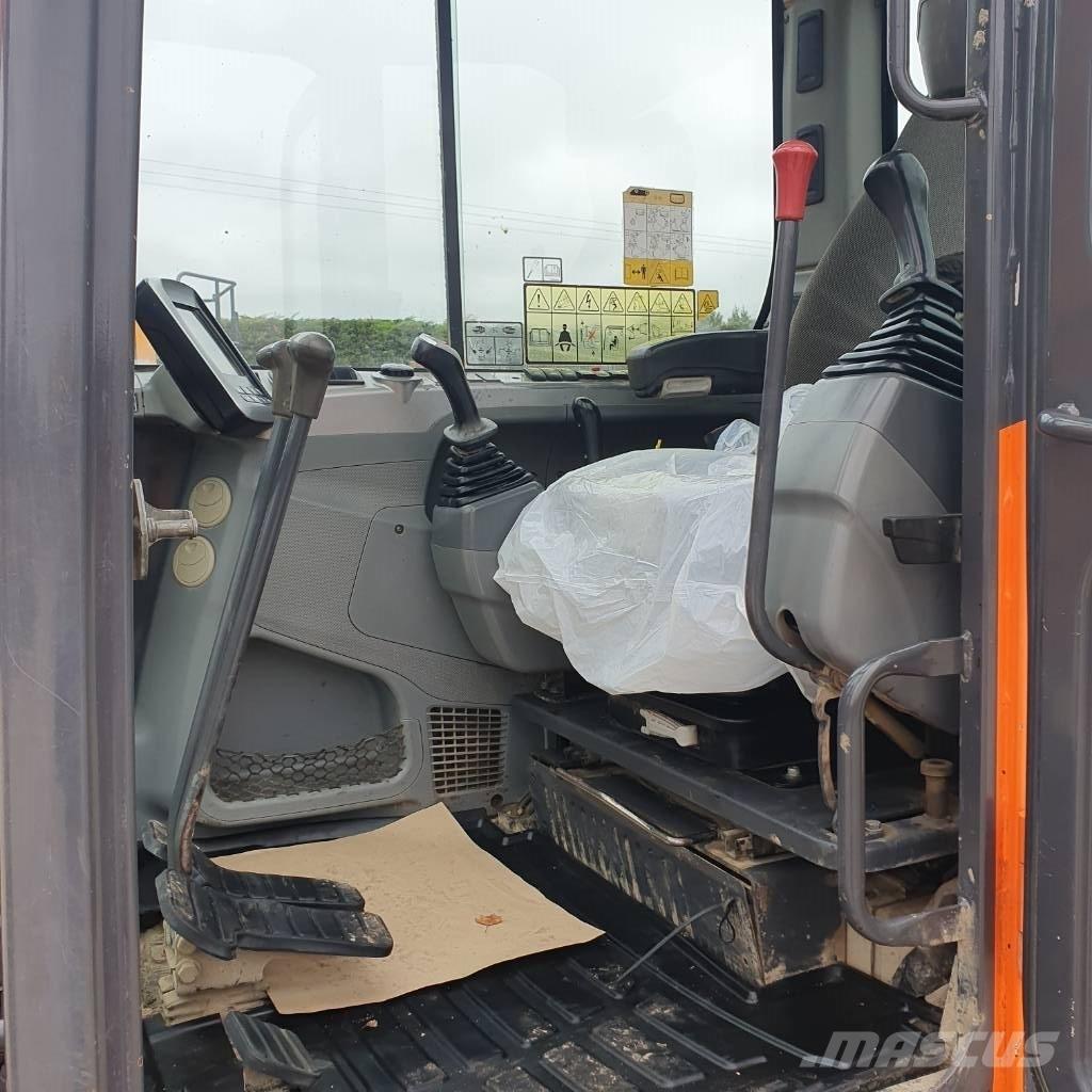 Doosan DX 85 R-3 Mini excavators  7t - 12t