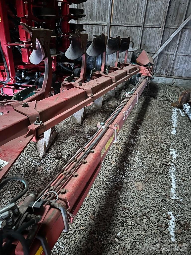 Kverneland PB100 Reversible ploughs