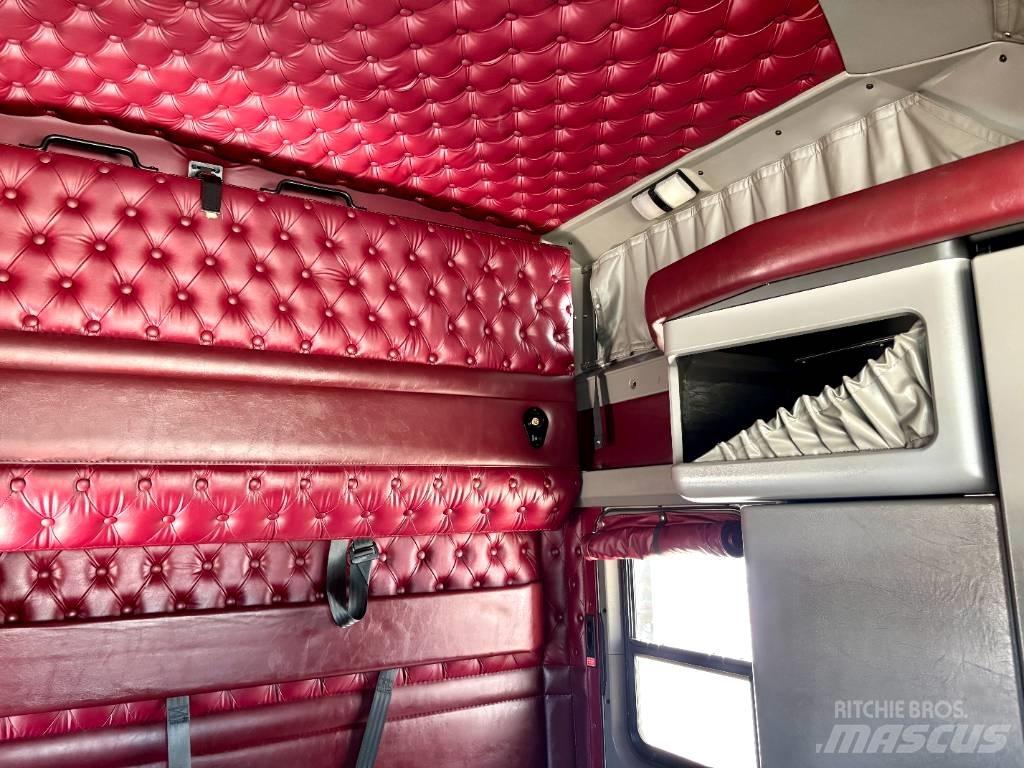 Kenworth W 900 Prime Movers